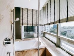Nouvel 18 (D10), Condominium #602354101